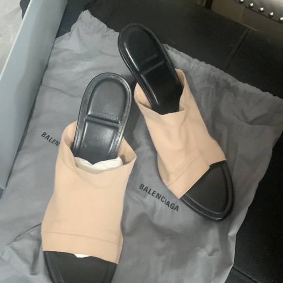 BALENCIAGA Tight sandal heel - Picture 3 of 10
